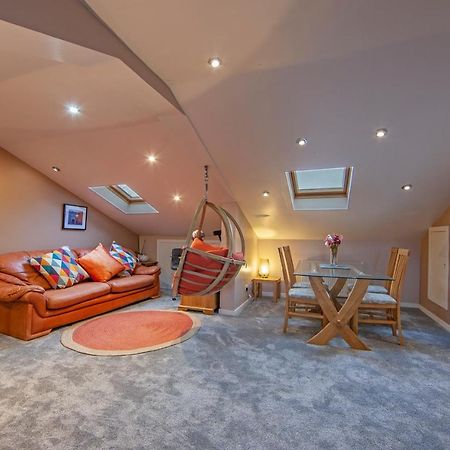 Premium 2Nd Floor 2 Bed Apt Sleeps 4 Adults In Oban Town Eksteriør billede