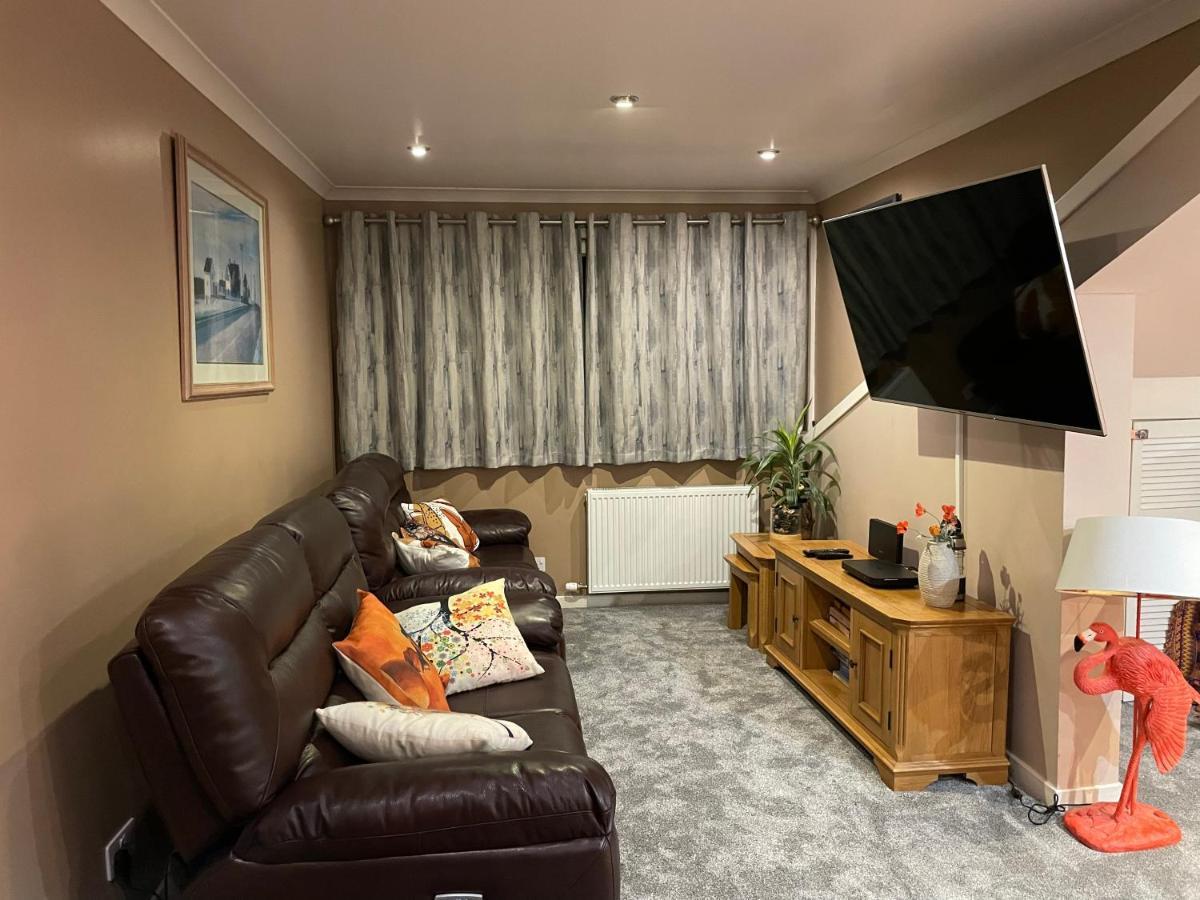 Premium 2Nd Floor 2 Bed Apt Sleeps 4 Adults In Oban Town Eksteriør billede