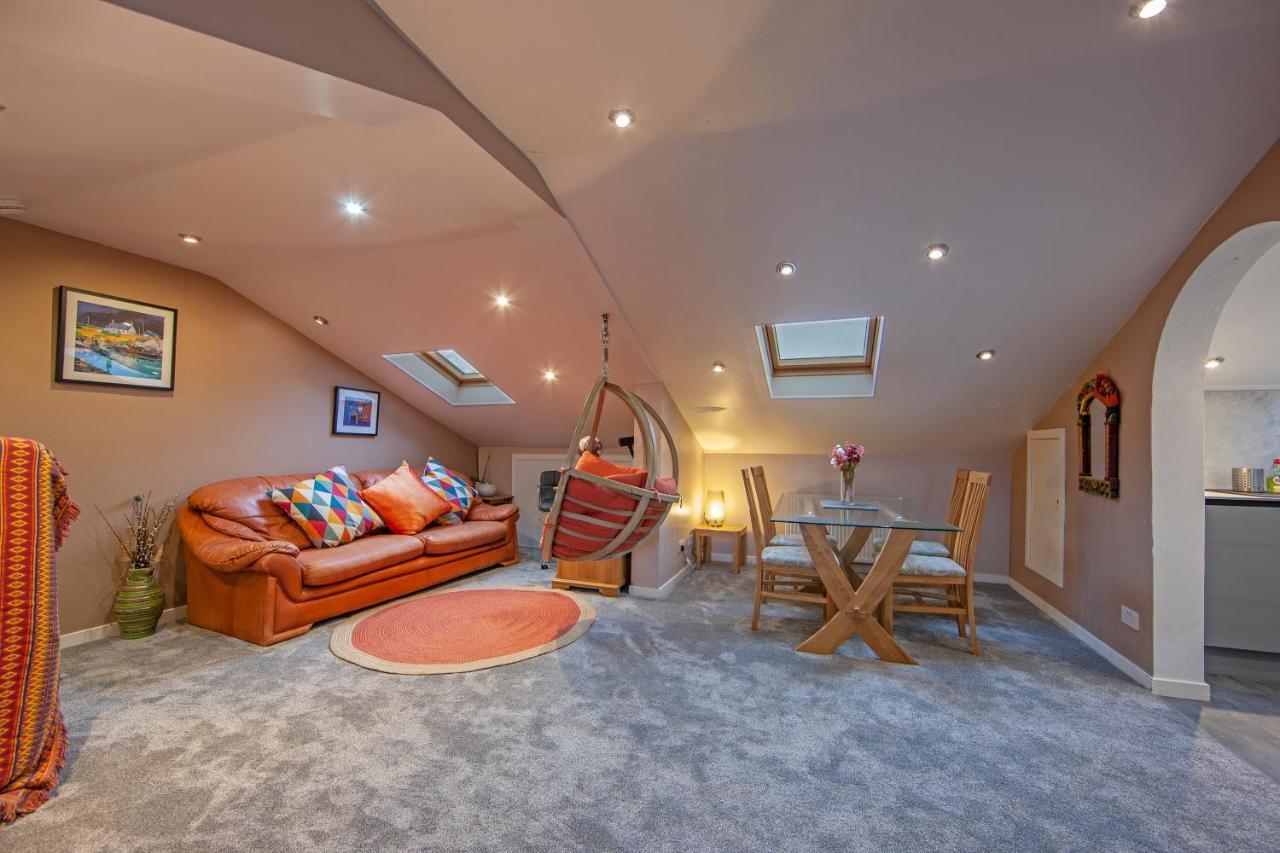 Premium 2Nd Floor 2 Bed Apt Sleeps 4 Adults In Oban Town Eksteriør billede