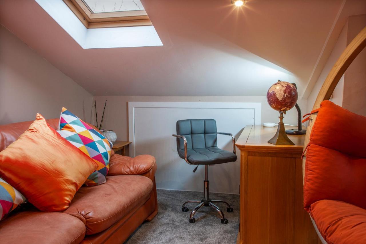 Premium 2Nd Floor 2 Bed Apt Sleeps 4 Adults In Oban Town Eksteriør billede