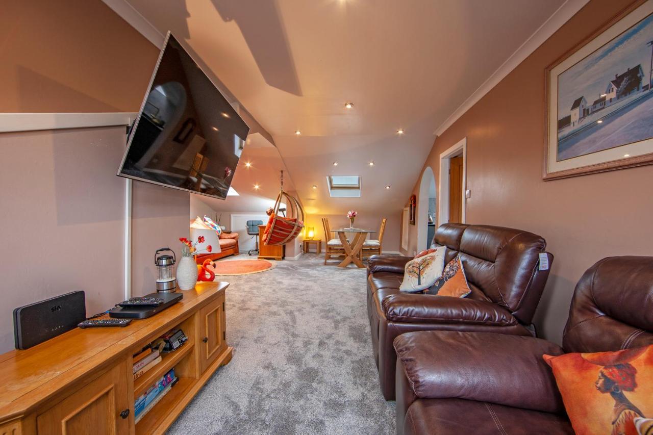 Premium 2Nd Floor 2 Bed Apt Sleeps 4 Adults In Oban Town Eksteriør billede