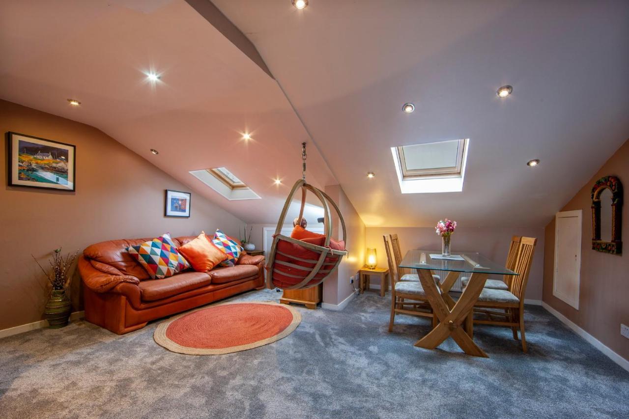 Premium 2Nd Floor 2 Bed Apt Sleeps 4 Adults In Oban Town Eksteriør billede